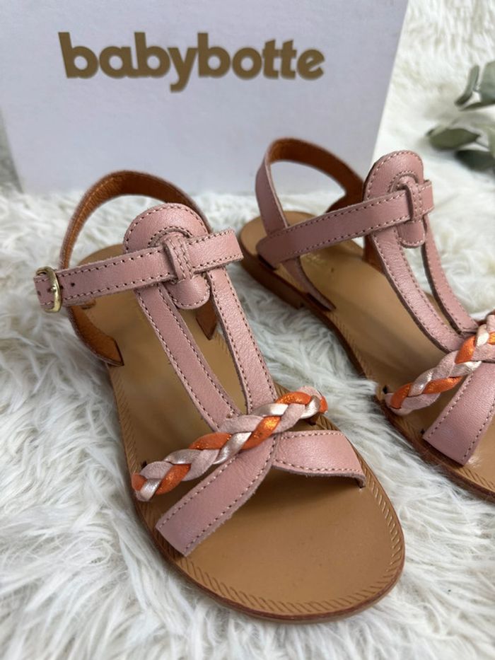 Paire de sandales Babybotte taille 30 - photo numéro 3