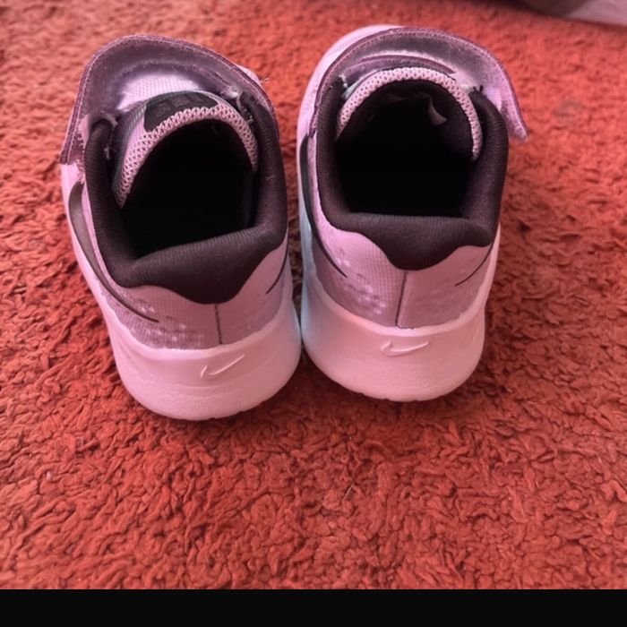 Basket taille 18,5 violette - photo numéro 3