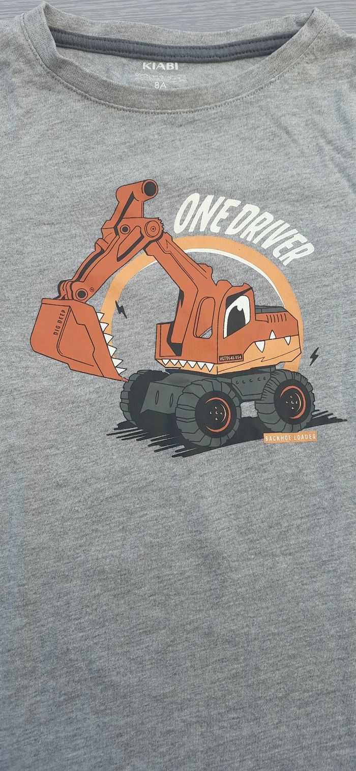 T-shirt 8 ans - photo numéro 3