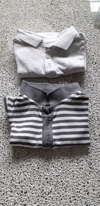 Lot 2 polos  manches courtes garçon 6 mois TBE
