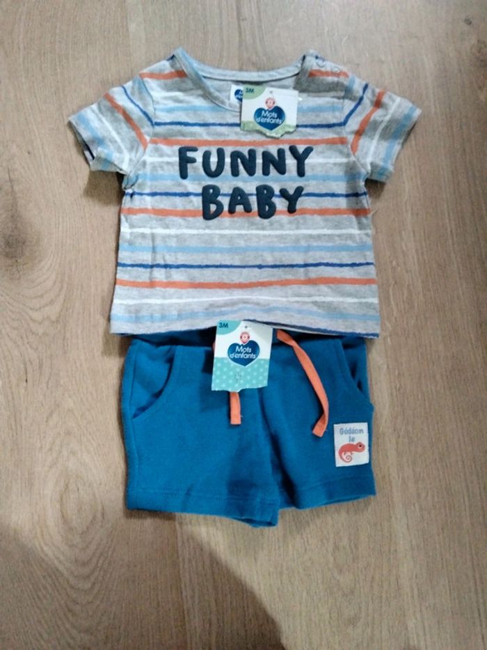 Ensemble short et t-shirt taille 3 mois neuf