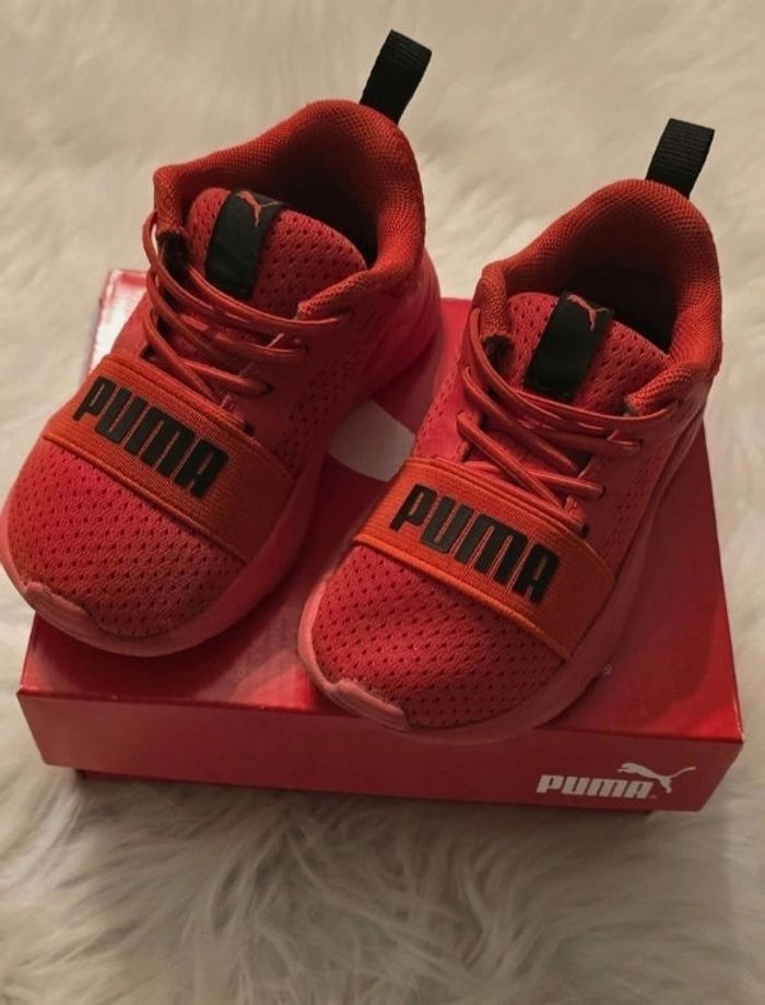 💙🤩🥰 baskets puma Lacets élastiques Pointure 22 garçon 🥰💙🤩 - photo numéro 8