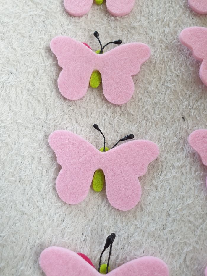 Lot de 9 papillons roses feutrine neuf - photo numéro 5