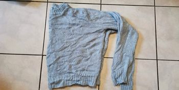 Pull court gris