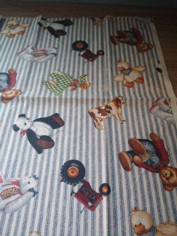 Tissus motif ferme