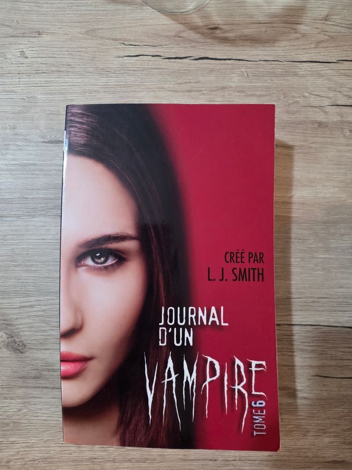 Le Journal d’un Vampire – Tomes 1 à 9 (L.J. Smith) - photo numéro 5