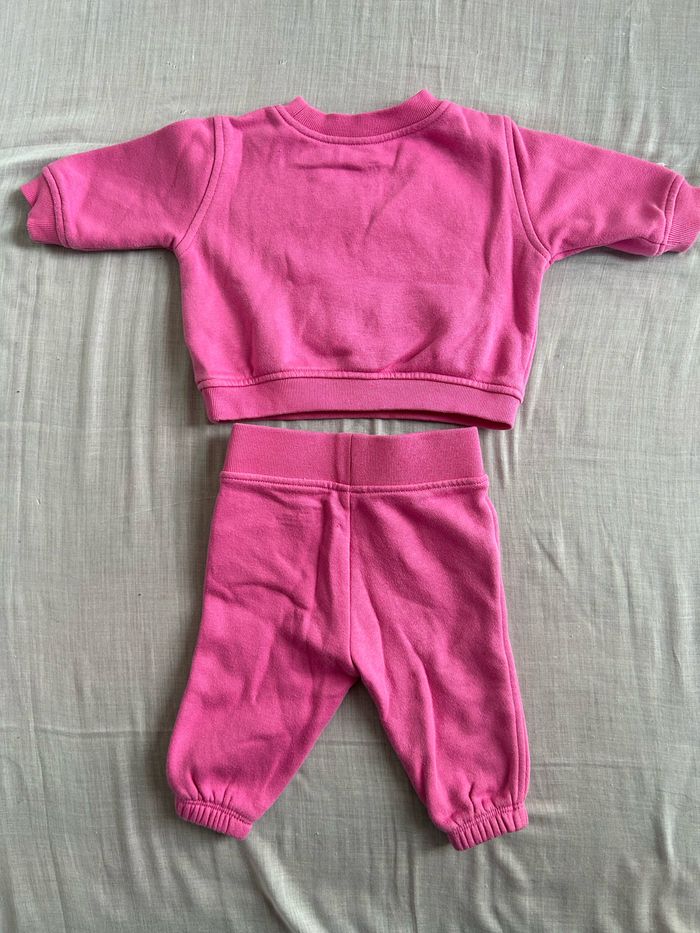 Ensemble jogging GAP Fushia 3-6 mois - photo numéro 2