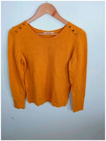 C22 pull moutarde camaïeu M