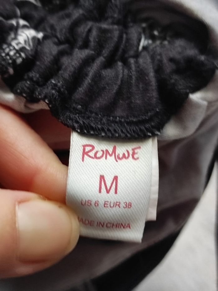 Robe moulante dragon taille M - photo numéro 4