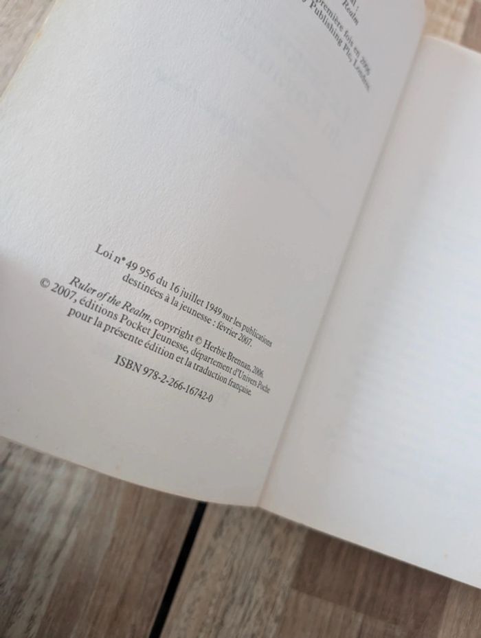 Lot livres : Saga La guerre des fées - photo numéro 9
