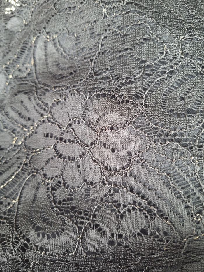 Robe noire dos dentelle - photo numéro 5