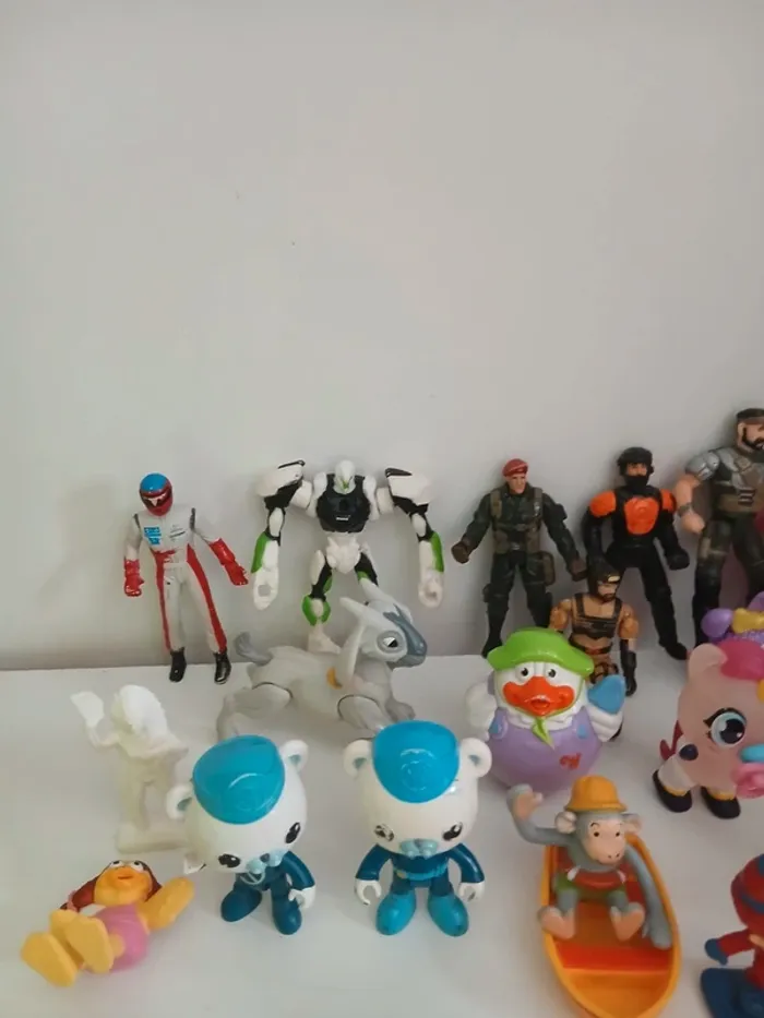 Divers figurines - photo numéro 9