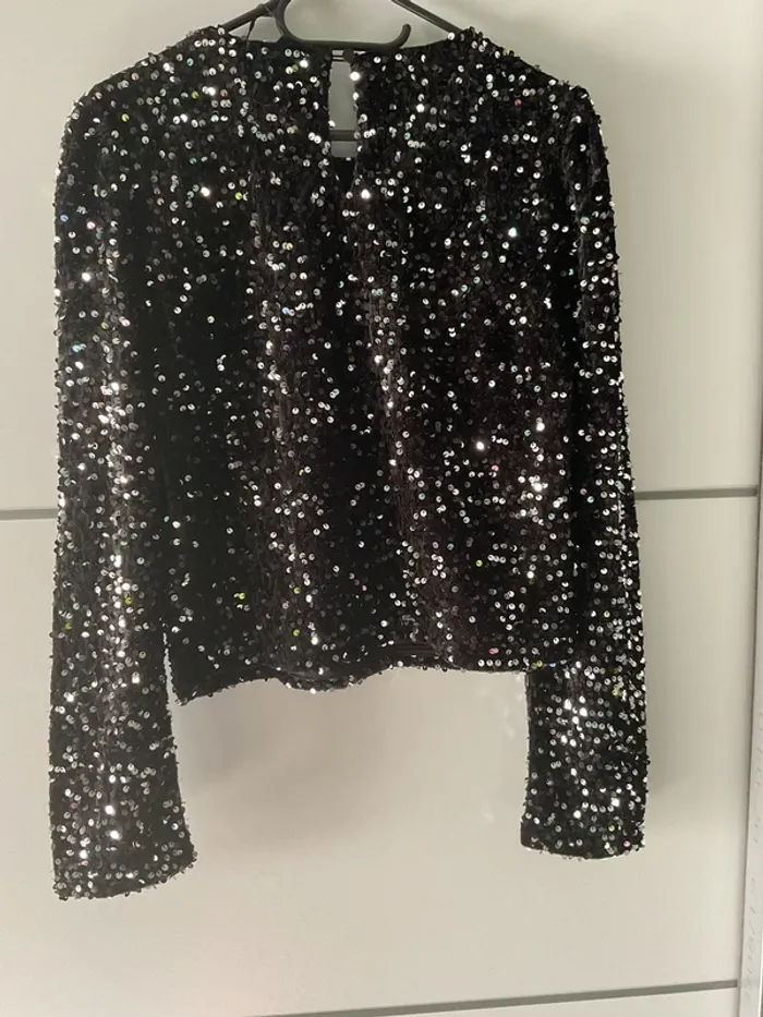 Blouse courte à sequins - photo numéro 6