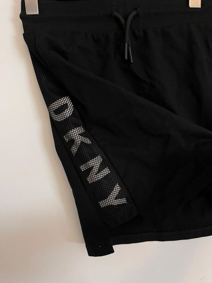 Jupe dkny 8 ans - photo numéro 2