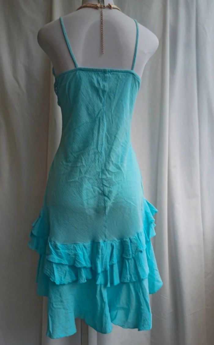 Robes 👗 courtes à froufrou - photo numéro 4