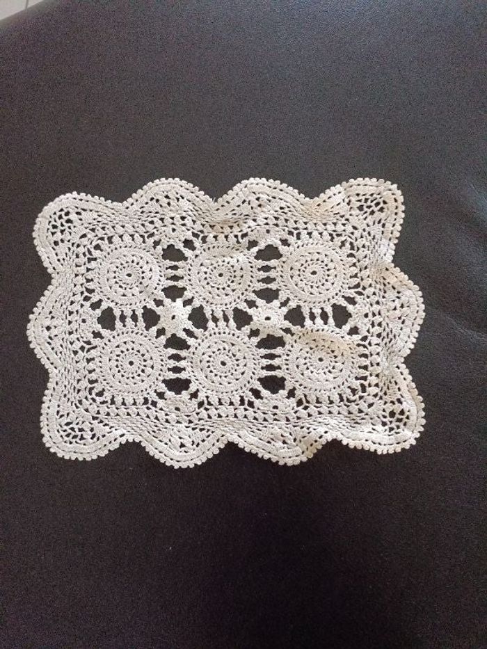 Napperon crocheté rectangulaire