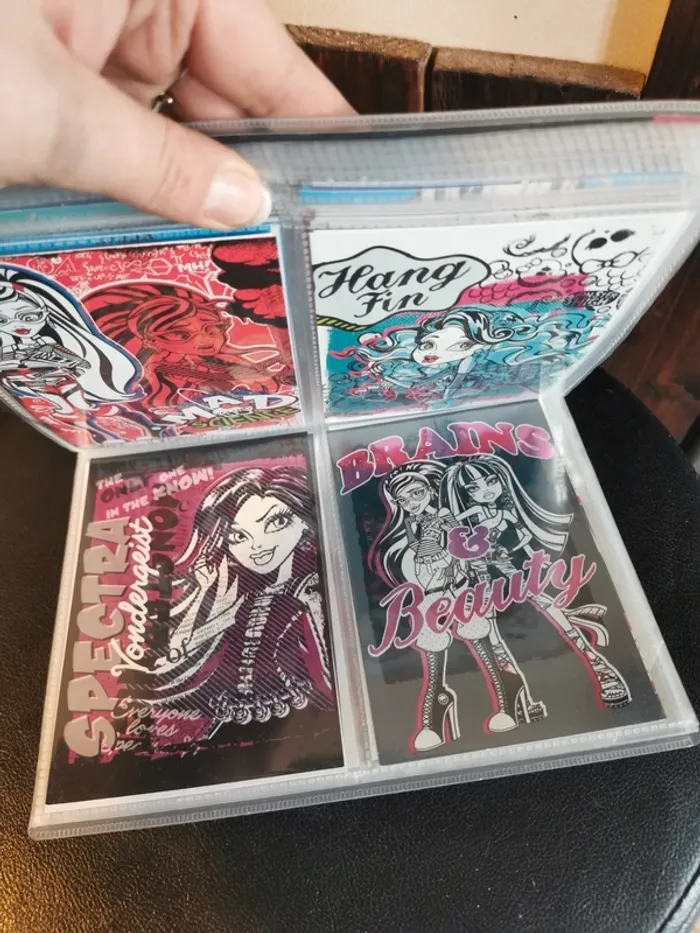 Carnet panini monster high. - photo numéro 2