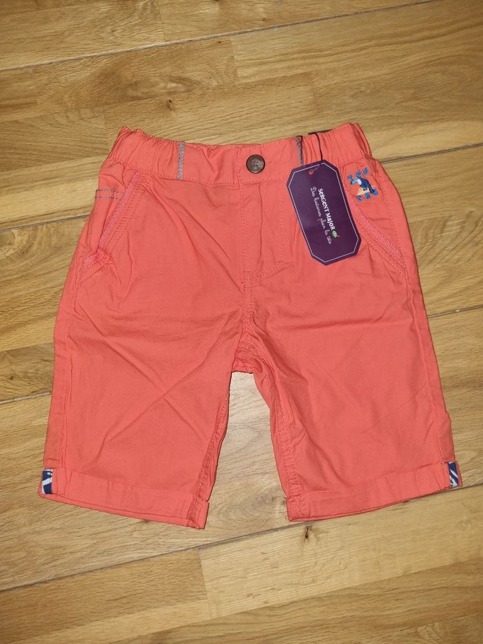 Short 3 ans