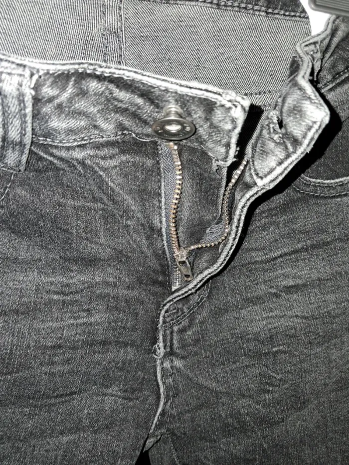 Jean noir taille 36 slim franges aux chevilles - photo numéro 4