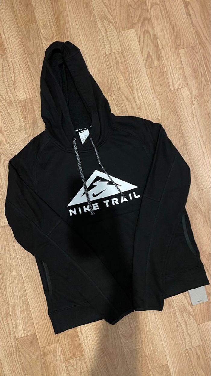 Sweat Nike Trail