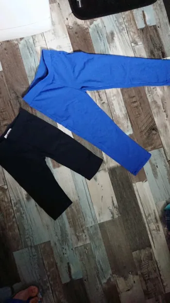Le lot pantalon et pantacourt 4 ans