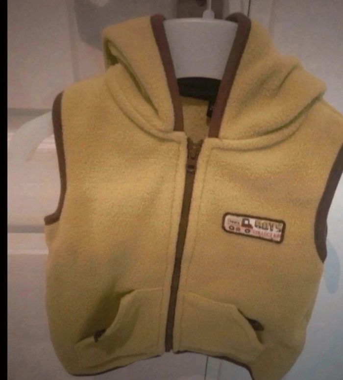 Veste polaire sans manches garçon 23 mois