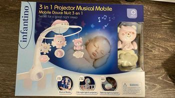 Mobile infantino rose neuf