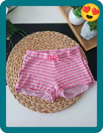 Short d'été à rayures Taille 7 ans 🌿💝