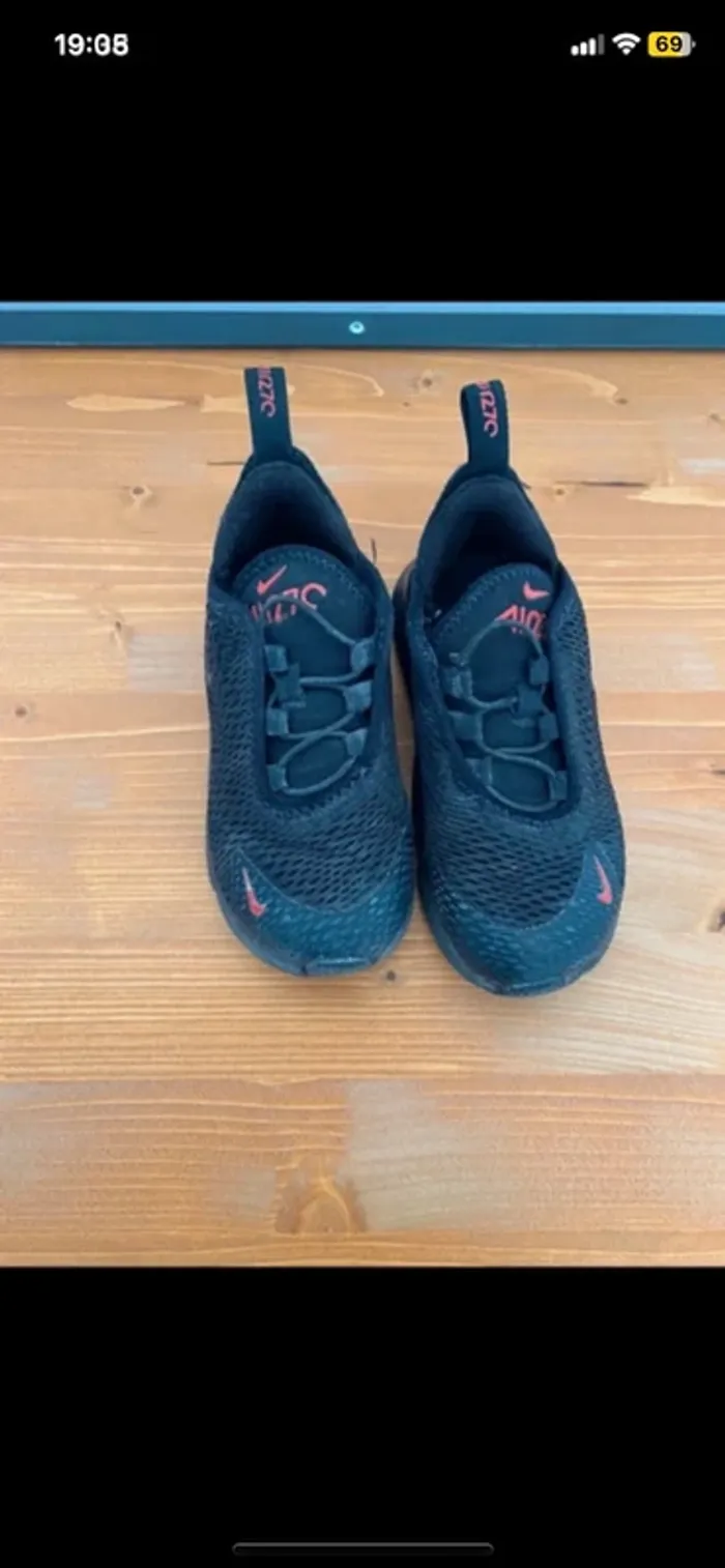 Basket nike air max 270 taille 26