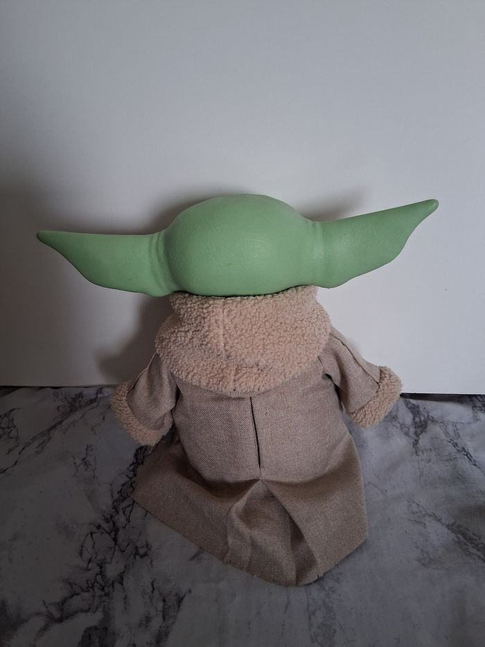 Poupée bébé Yoda - photo numéro 2