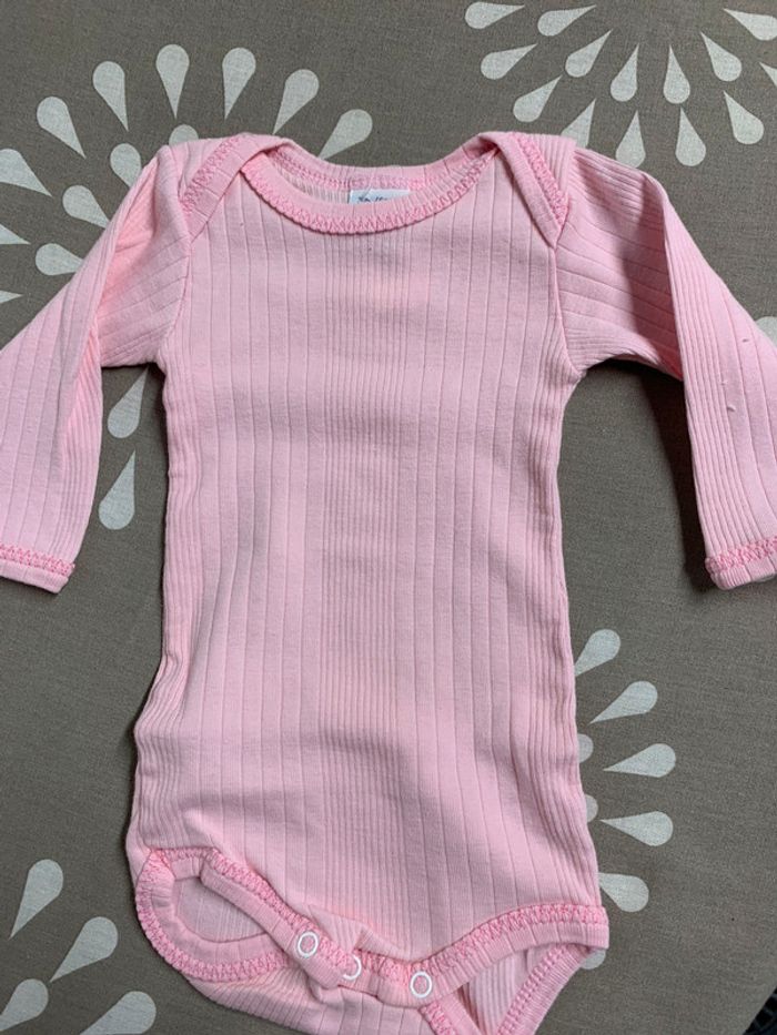 Lot 3 bodies (2 petit bateau et 1 sans marque ) - photo numéro 3