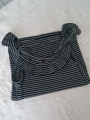 Top Monoprix rayé noir et blanc
