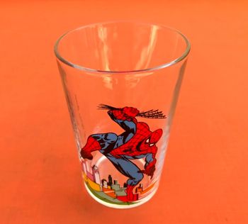 Verre décoré Spiderman  (1978)  France  Marvel Comics Group