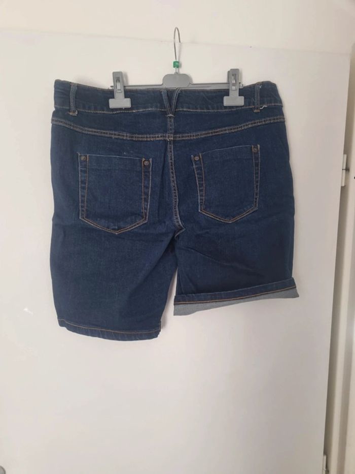 Short 46 - photo numéro 3