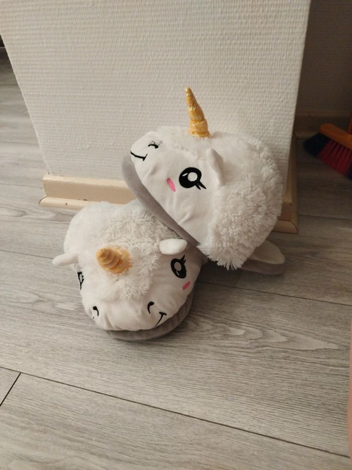 Chaussons licorne 🦄 - photo numéro 5
