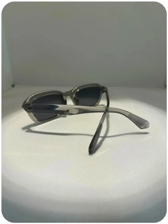 Lunettes de soleil - photo numéro 3