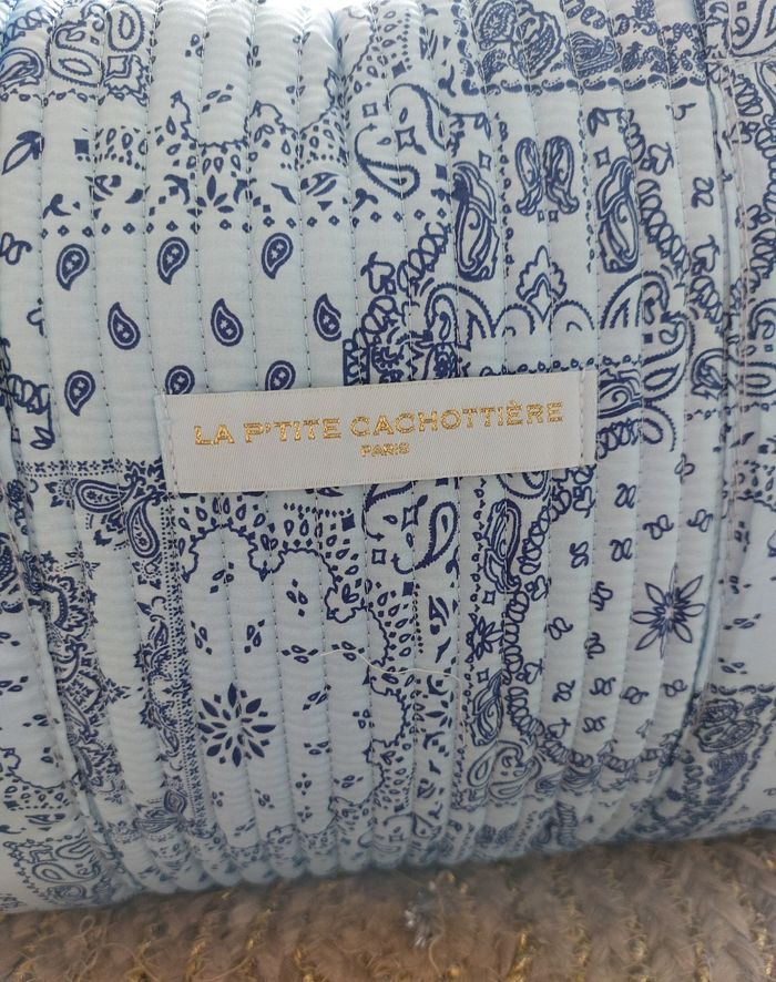 Sac week-end, à langer imprimé bandana bleu La p'tite cachottière - photo numéro 2