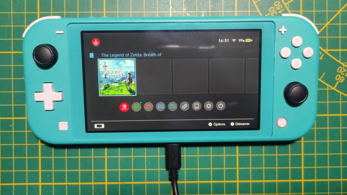 Nintendo Switch Lite Turquoise - Très bon état - photo numéro 10