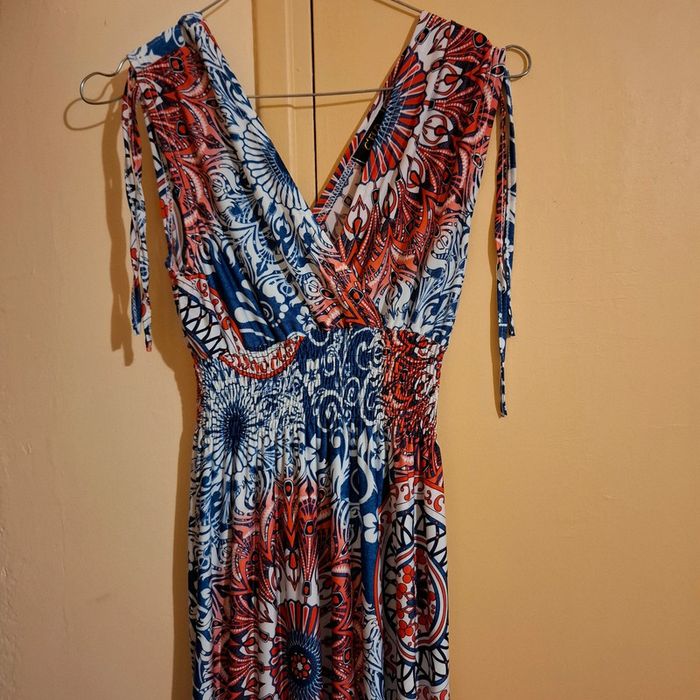 Robe décolletée été - photo numéro 2