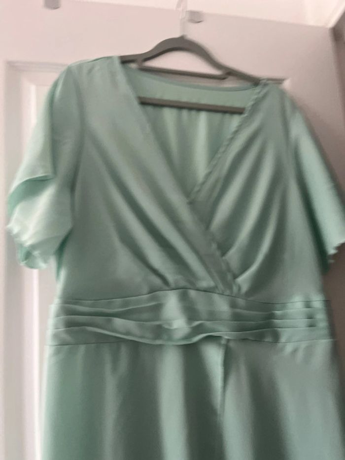 Robe femme 2 XL très bon état shein curvy - photo numéro 3