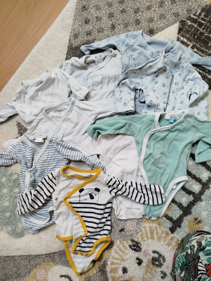 Lot vêtements taille 1 mois garçon - photo numéro 10