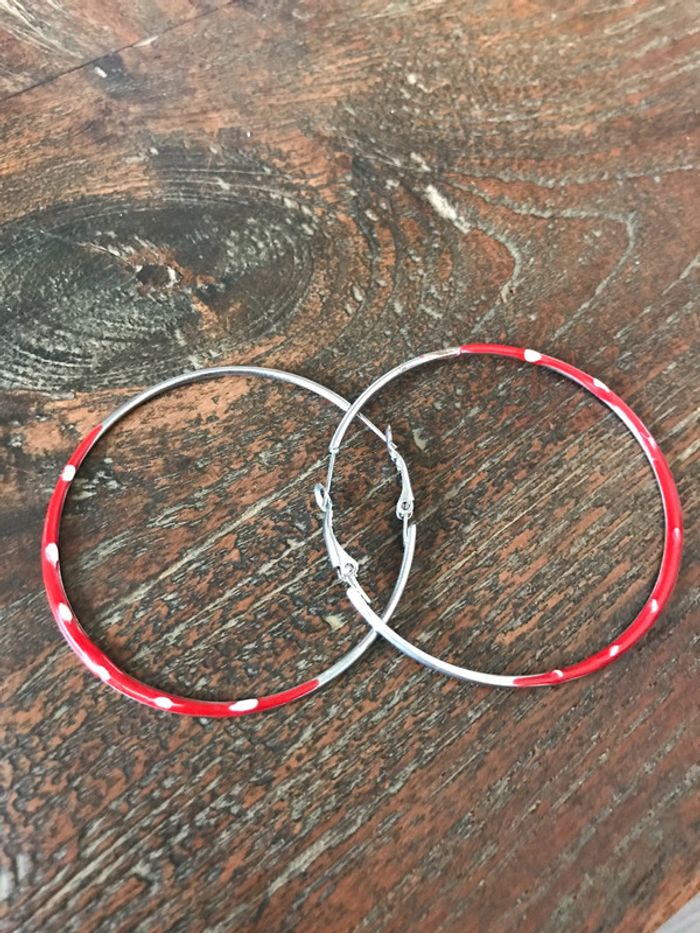 Magnifique paire de boucles d’oreilles anneaux rouges - photo numéro 6