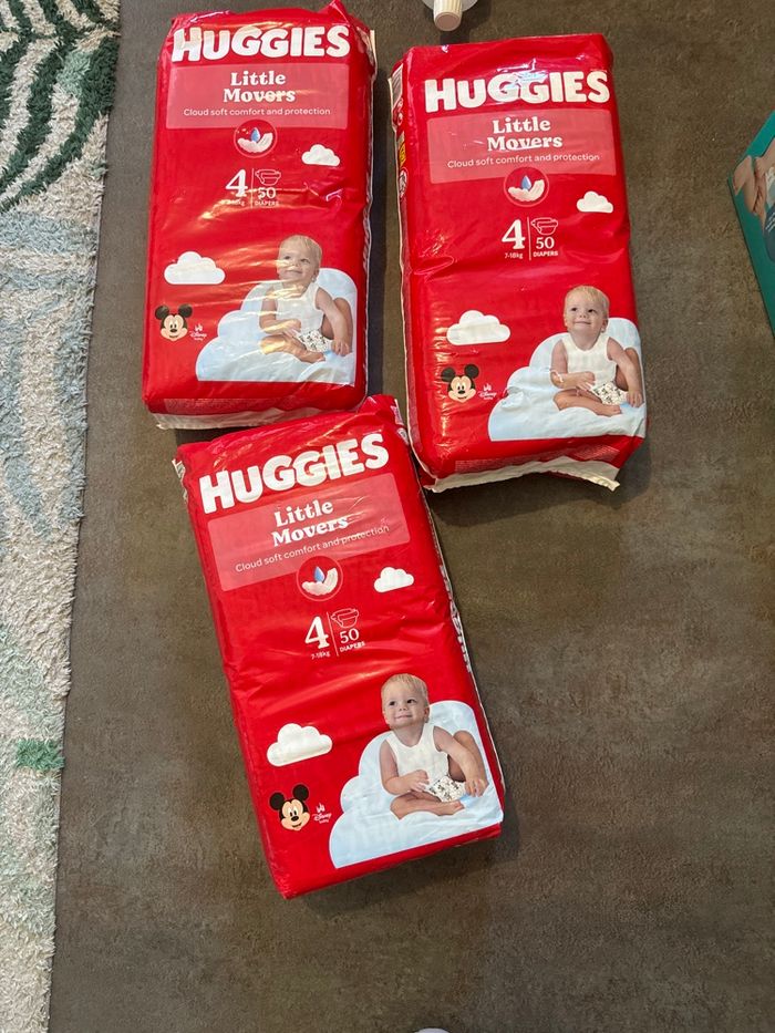 Couche Huggies - photo numéro 1