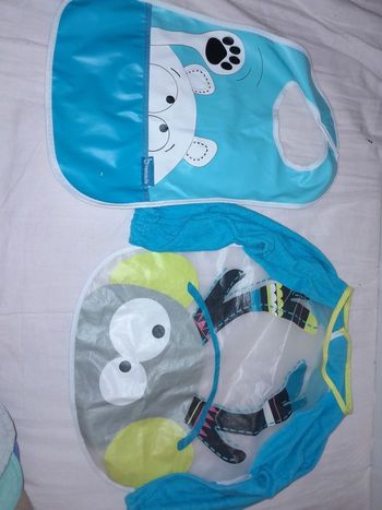 Vends  Bavoirs bébé