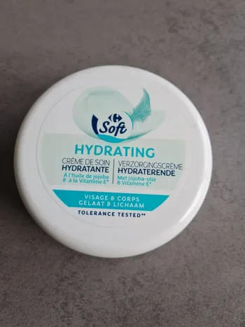 Crème de soin hydratante visage et corps