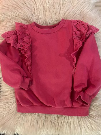 Fille 👧🏻 Sweat rose à volants dentelle H&M 4/6 ans