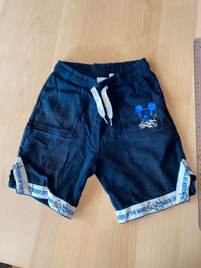 Short bleu garçon Disney Mickey mouse 5 ans