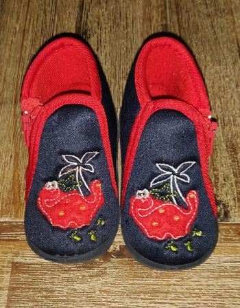 Chaussons mixtes taille 20