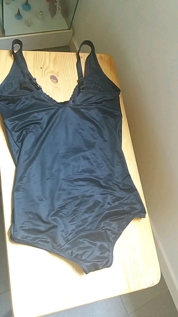 Bodies dentelle noir - photo numéro 5