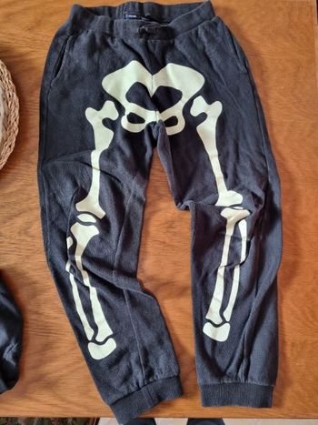 Ensemble sequellette jogging